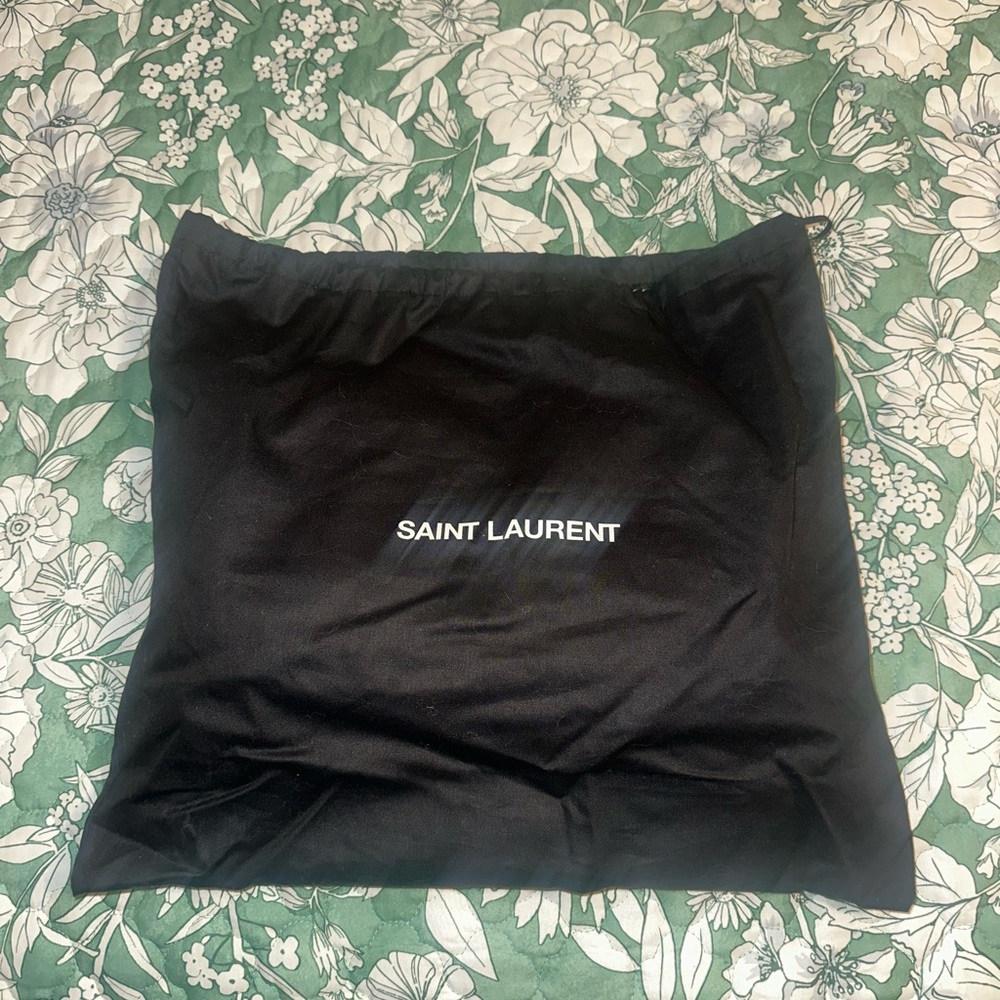 YSL Loulou Black Suede Medium Shoulder Bag - Picture 3 of 7